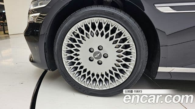 Genesis G80 (RG3) бензин 2.5 турбо AWD, 2022 все фото