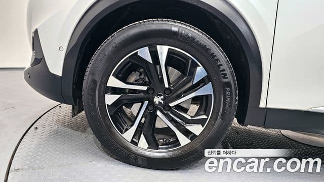 Peugeot 2008 2세대 1.5 BlueHDi GT Line, 2021 все фото