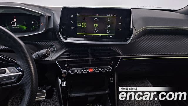 Peugeot 2008 2세대 1.5 BlueHDi GT Line, 2021 14