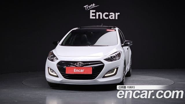 Hyundai i30(новый кузов / новое поколение) дизель 1.6 VGT Extreme, 2012 3
