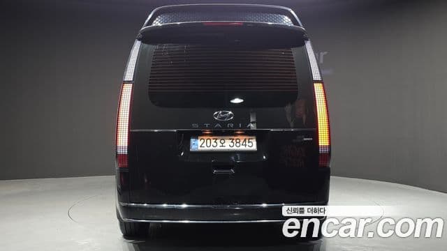 Hyundai Staria лимузин, 2023 4