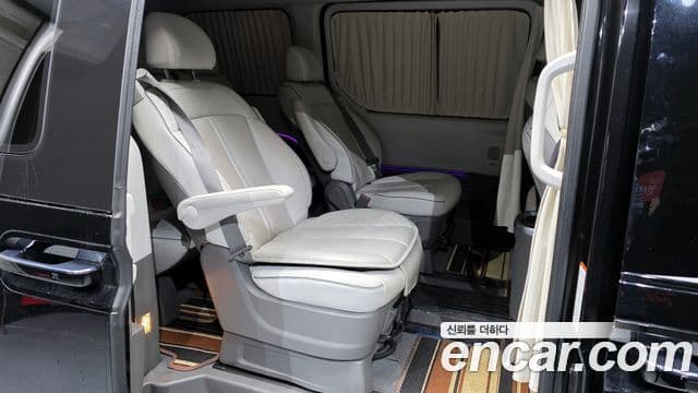 Hyundai Staria лимузин, 2023 12