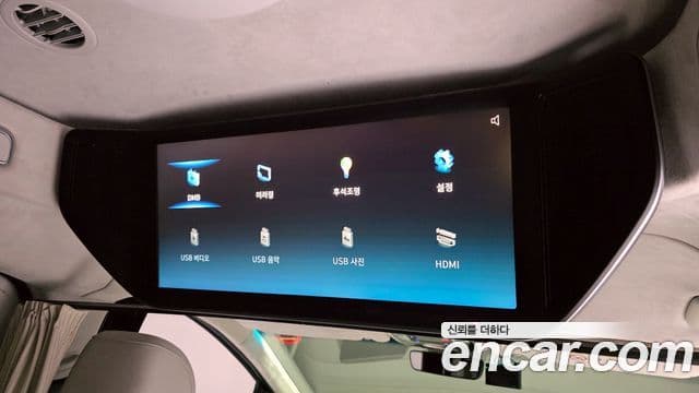 Hyundai Staria лимузин, 2023 18