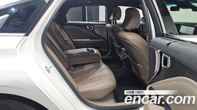 Kia K8 гибрид Noblesse, 2022 12