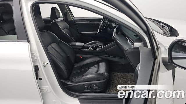 Kia K5 3세대 Prestige, 2020 12