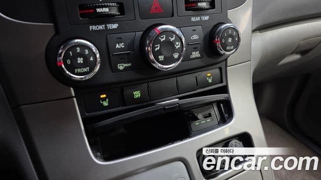 Kia Carnival R люксовая версия, 2014 16