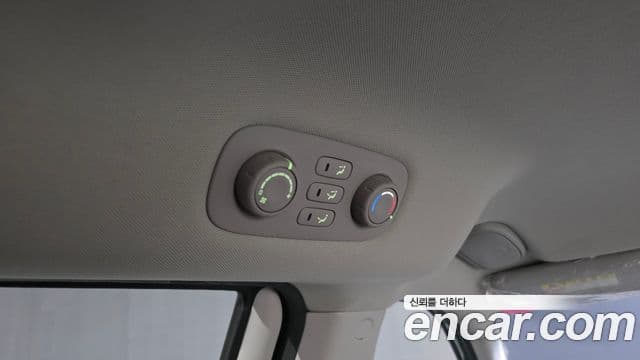 Kia Carnival R люксовая версия, 2014 18