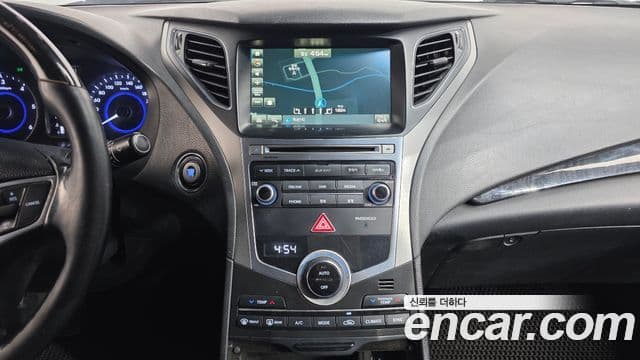 Hyundai Grandeur HG Modern, 2015 15