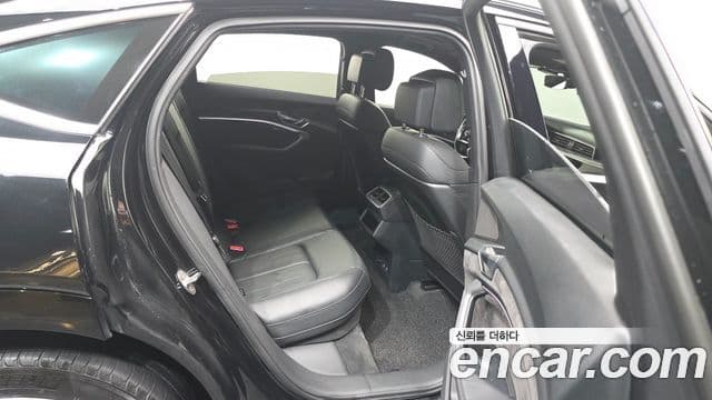 Audi e-Tron 55 Quattro Sportback, 2021 12