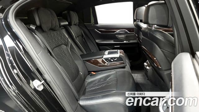 BMW 7시리즈 (G11), 2016 12