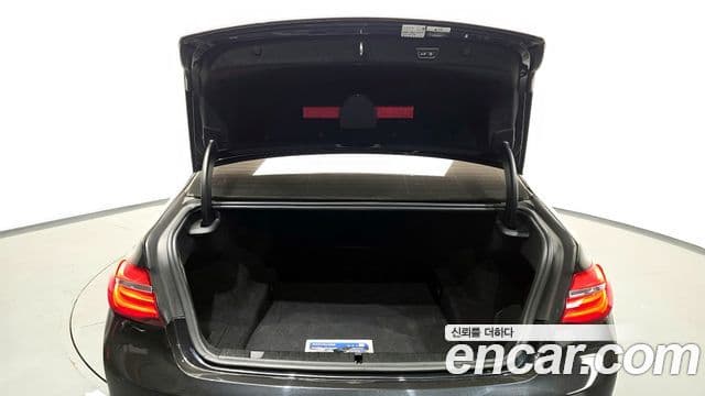 BMW 7시리즈 (G11), 2016 20