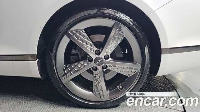 Genesis G80 (RG3) бензин 3.5 турбо AWD, 2022 все фото