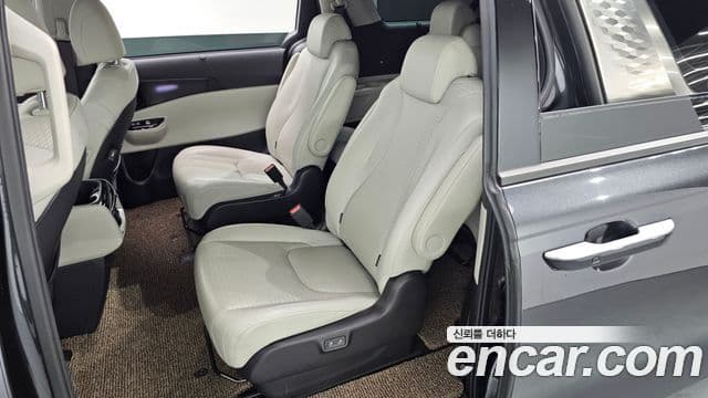 Kia Carnival 4세대 Signature, 2023 12