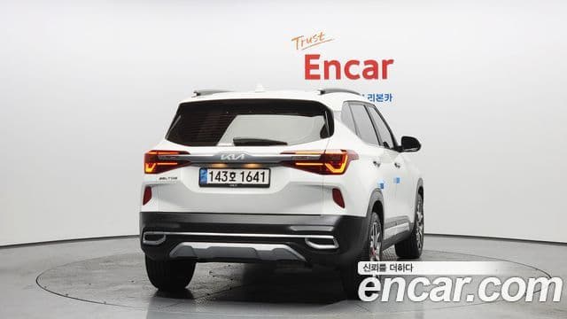 Kia Seltos Signature, 2022 4