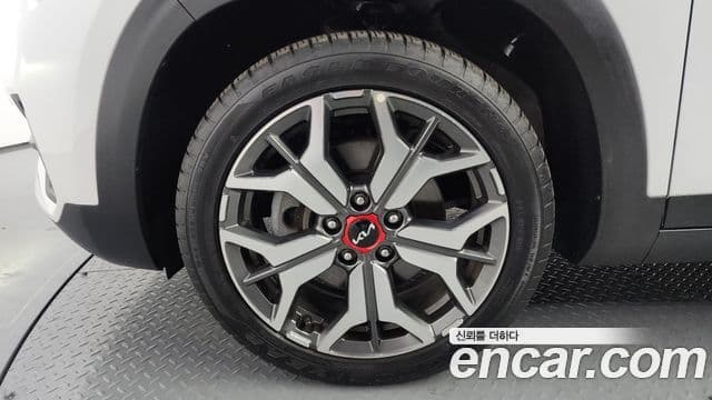 Kia Seltos Signature, 2022 все фото