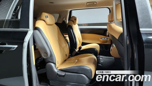 Kia Carnival 4세대 Prestige, 2022 12
