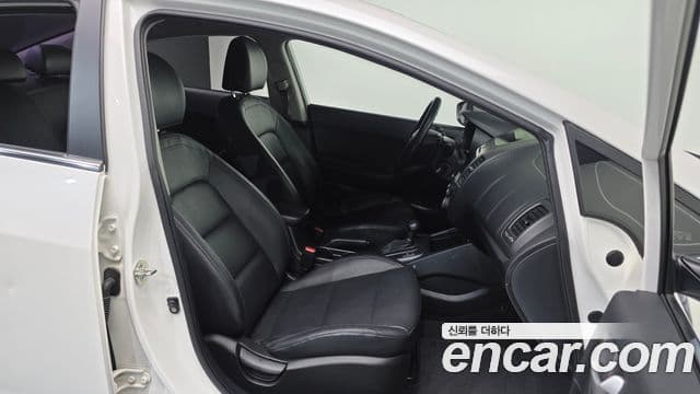 Kia K3 Luxury, 2015 10