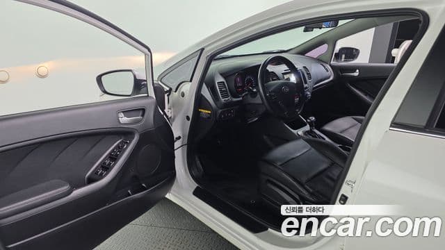 Kia K3 Luxury, 2015 11