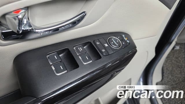 Kia All New Carnival VIP, 2016 17