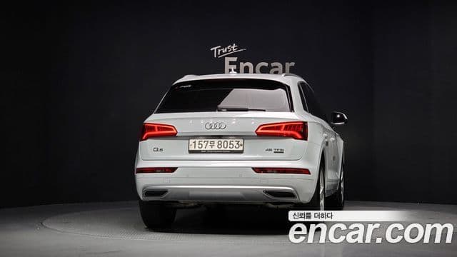 Audi Q5 (FY) Premium, 2020 4