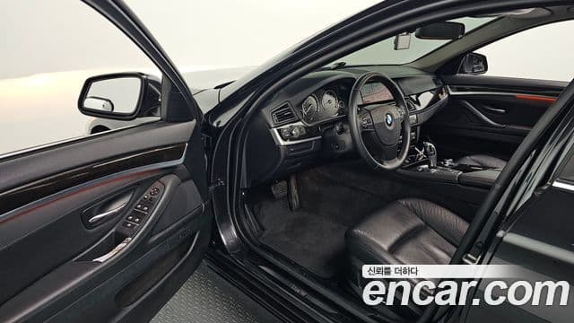 BMW 5시리즈 (F10), 2012 11