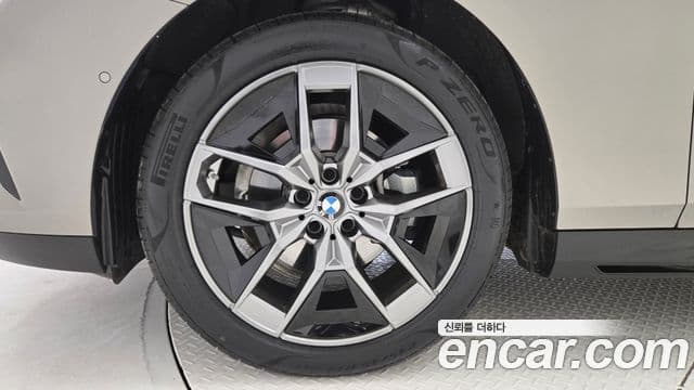 BMW 5시리즈 (G60), 2025 все фото