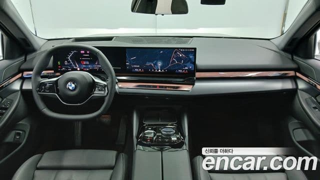 BMW 5시리즈 (G60), 2025 8