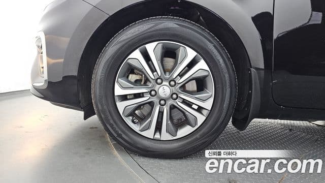 Kia The / новый New Carnival Luxury, 2019 все фото