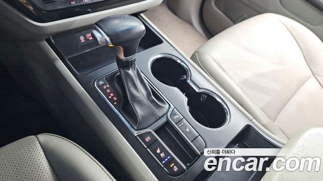 Kia The / новый New Carnival Luxury, 2019 9