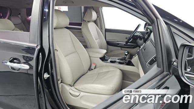 Kia The / новый New Carnival Luxury, 2019 10