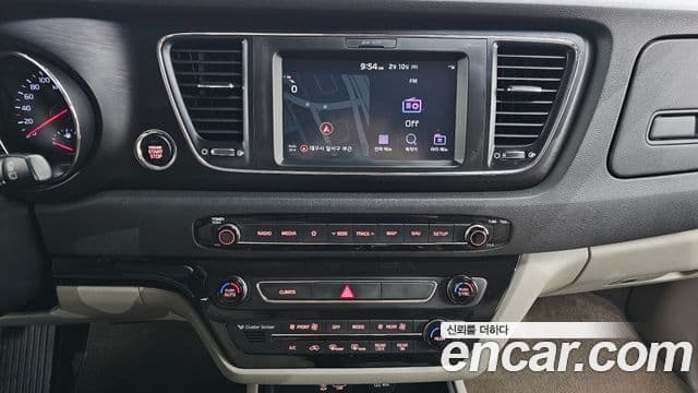 Kia The / новый New Carnival Luxury, 2019 14