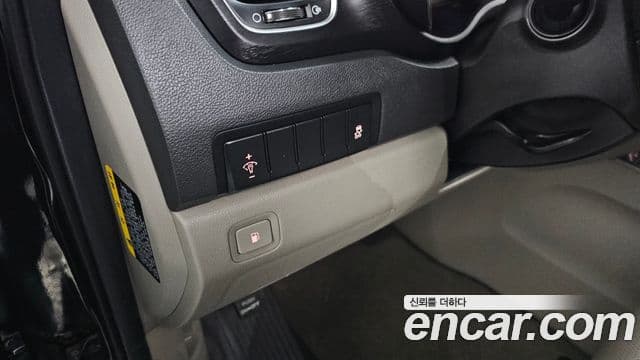 Kia The / новый New Carnival Luxury, 2019 16