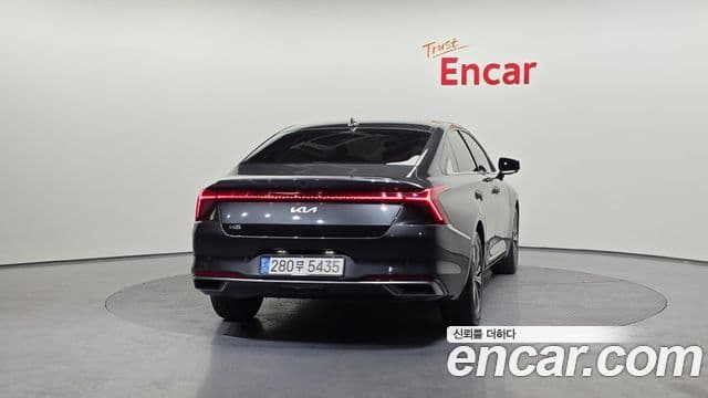 Kia K8 Signature, 2022 4