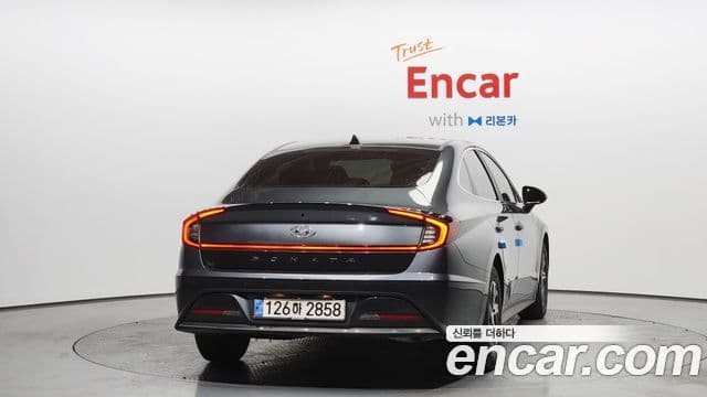 Hyundai Sonata гибрид (DN8) Modern, 2022 4