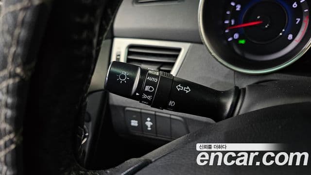 Hyundai Avante MD Premier, 2012 13