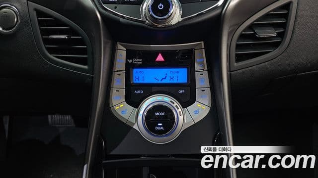 Hyundai Avante MD Premier, 2012 17