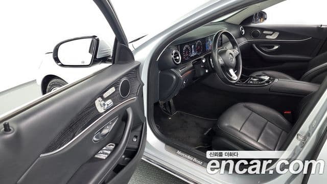 Mercedes-Benz E-класс W213 E300 Avantgarde Intelligent Drive, 2017 11