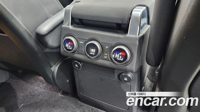 Land Rover Discovery 5 3.0 SD6 HSE, 2020 18