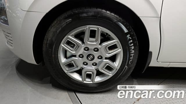 Hyundai Staria Modern, 2025 все фото