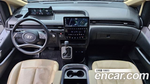 Hyundai Staria Modern, 2025 7