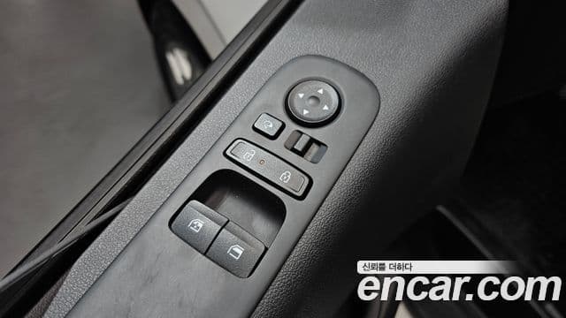 Hyundai Staria Modern, 2025 17