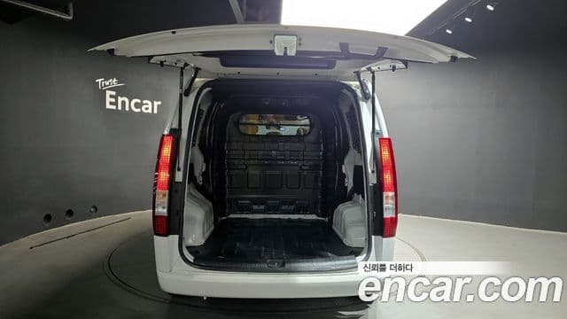 Hyundai Staria Modern, 2025 20