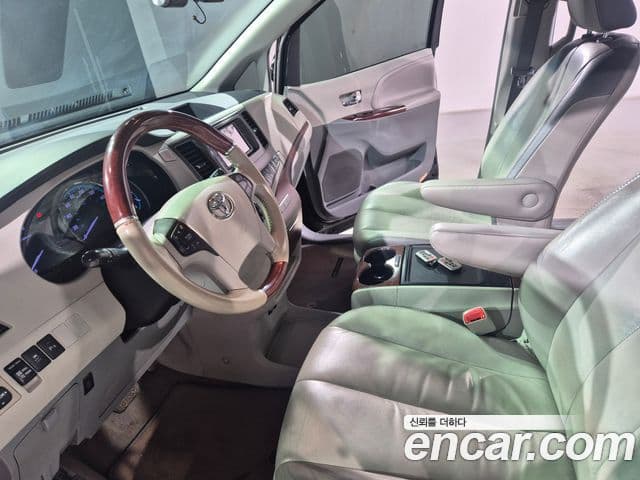 Toyota Sienna, 2014 10