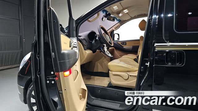 Hyundai Grand Starex лимузин, 2014 10