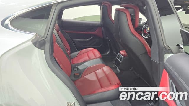 Porsche 타이칸 4S, 2021 12