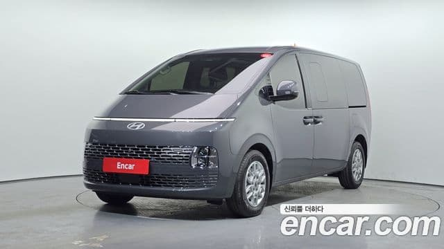 Hyundai Staria Modern, 2025 1