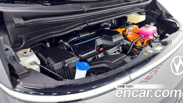 Hyundai Staria Modern, 2025 6