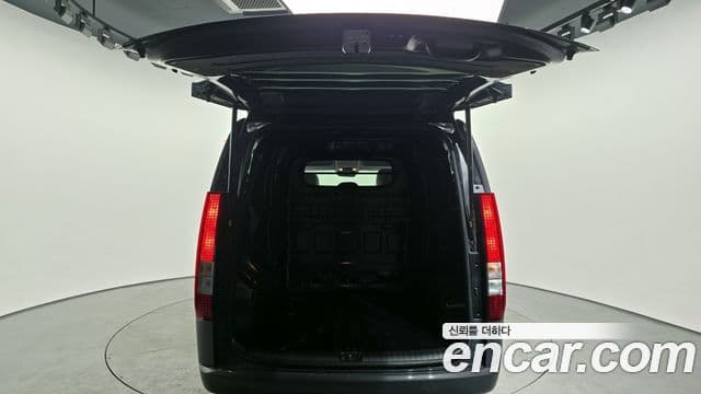 Hyundai Staria Modern, 2025 20