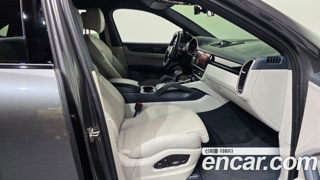 Porsche Cayenne (PO536) 3.0 купе, 2022 11