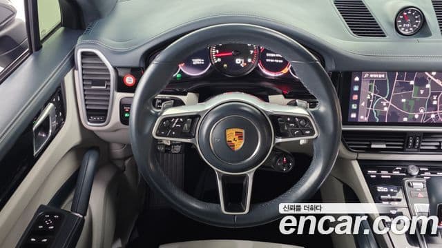 Porsche Cayenne (PO536) 3.0 купе, 2022 13